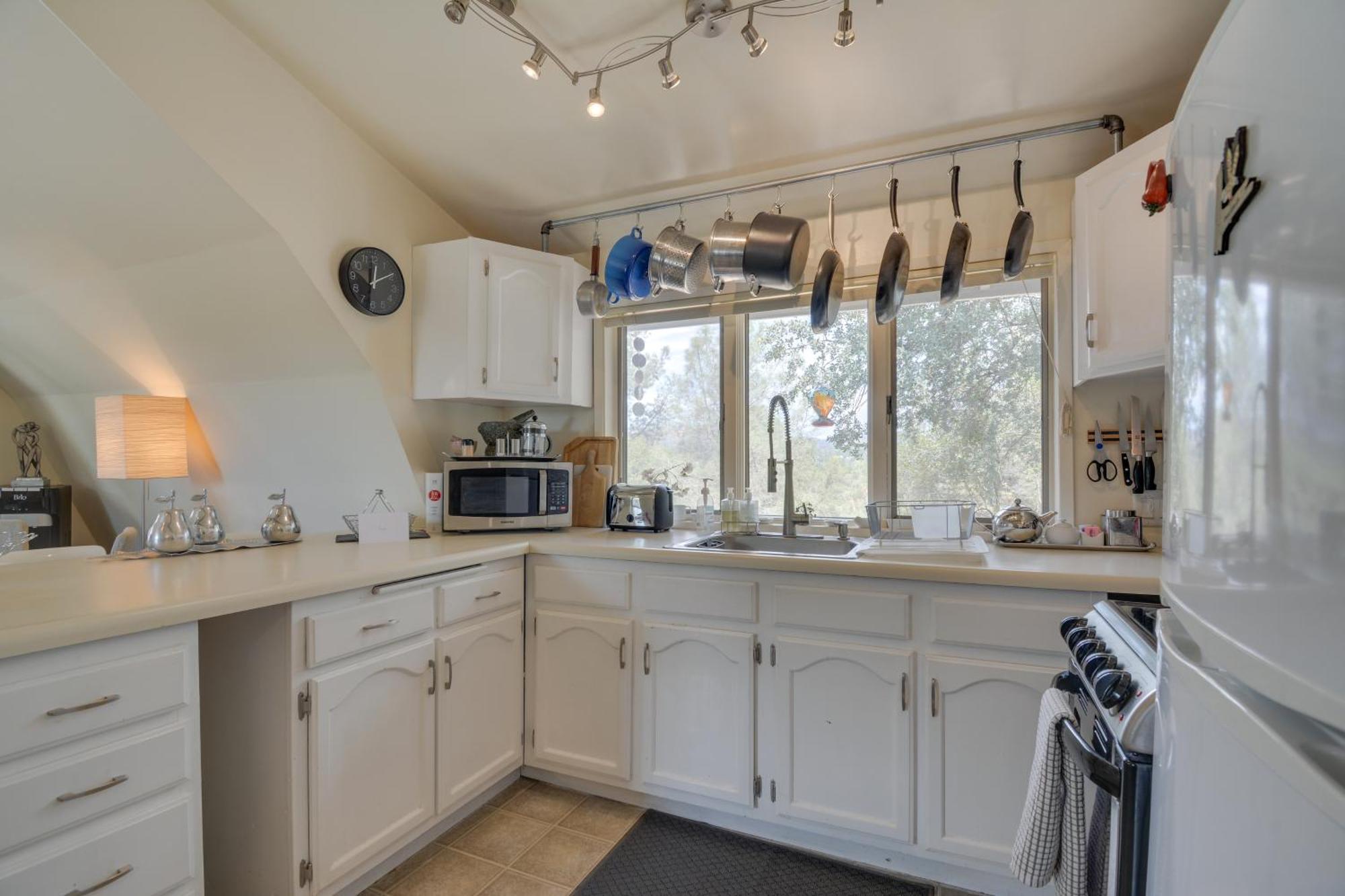 Mariposa Home Furnished Patio And Sierra Mtn Views Exterior photo