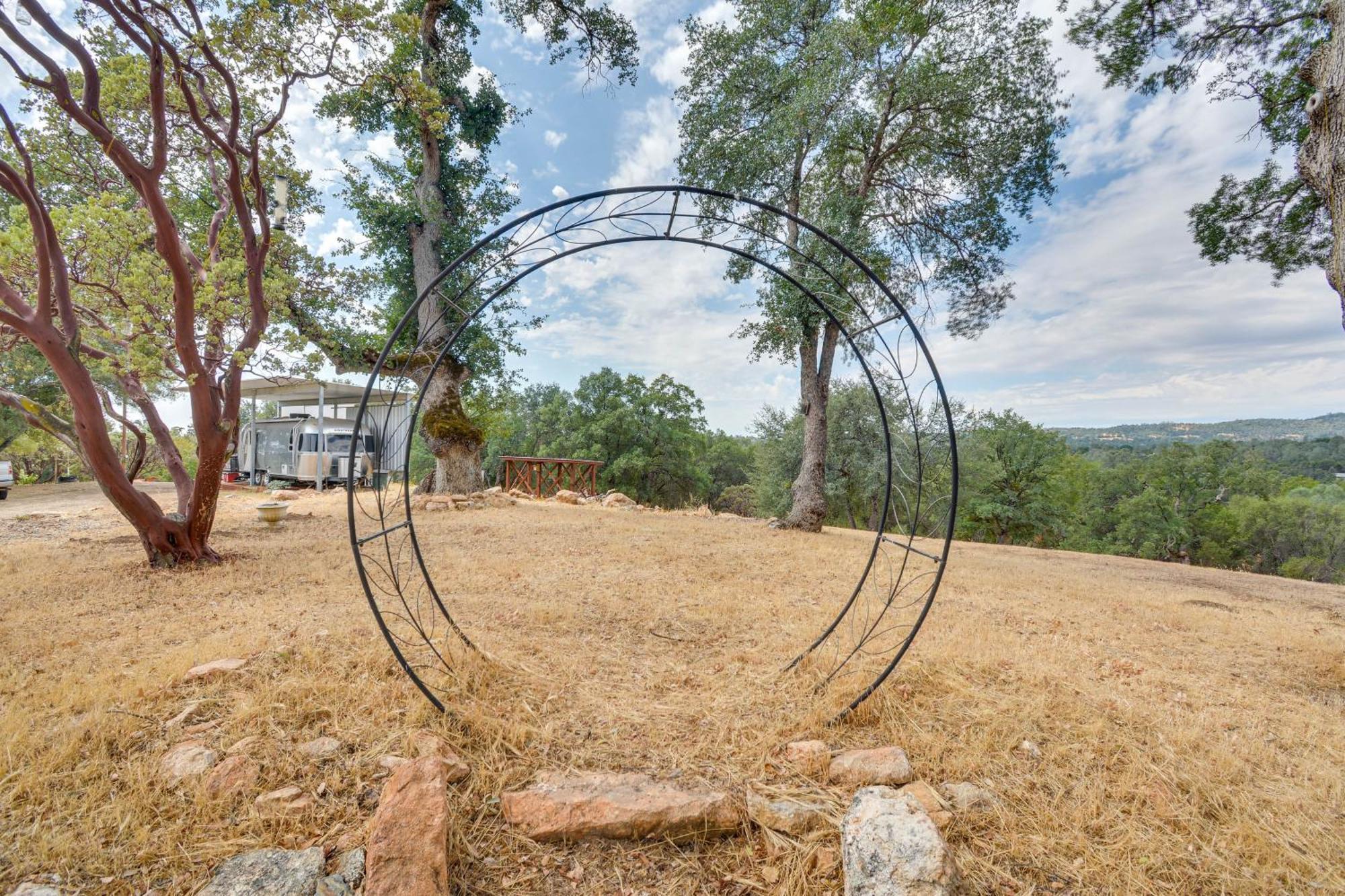 Mariposa Home Furnished Patio And Sierra Mtn Views Exterior photo